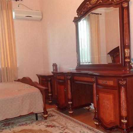 Apartment Vake-Saburtalo Tbilisi Esterno foto