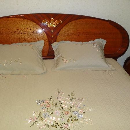 Apartment Vake-Saburtalo Tbilisi Esterno foto