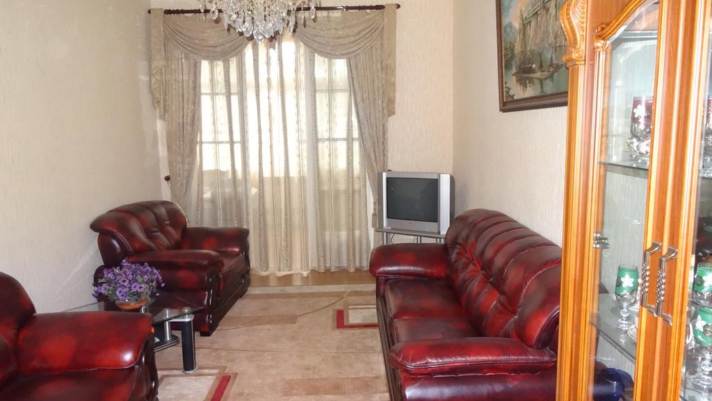 Apartment Vake-Saburtalo Tbilisi Esterno foto