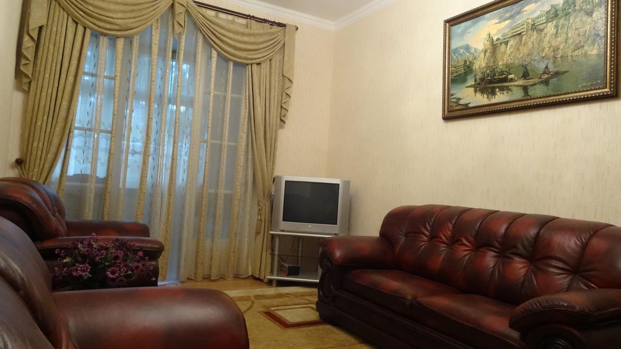 Apartment Vake-Saburtalo Tbilisi Esterno foto