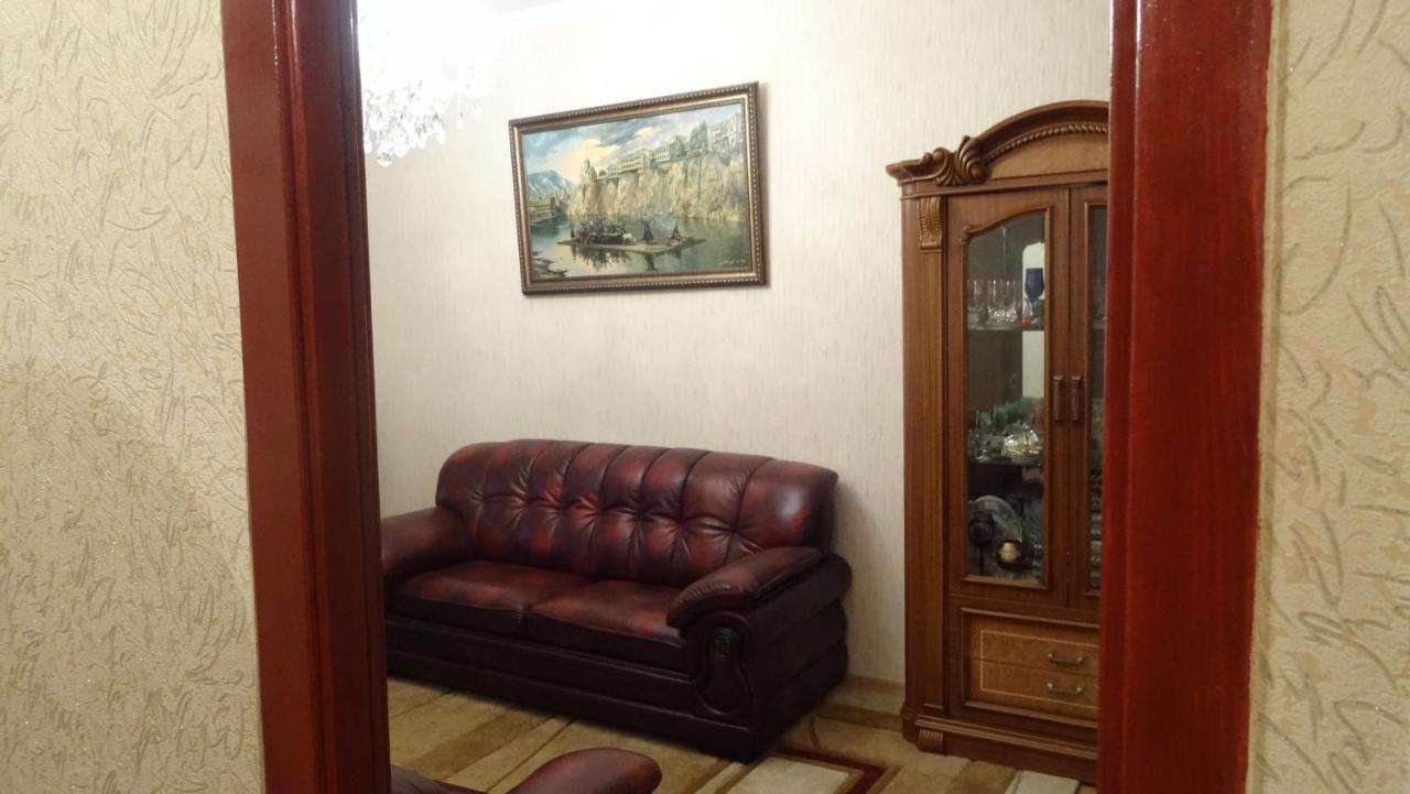 Apartment Vake-Saburtalo Tbilisi Esterno foto